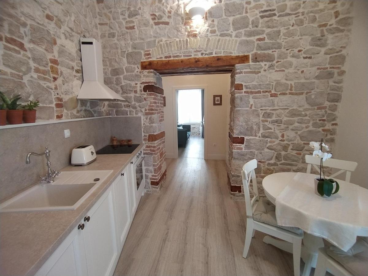 Apartment Antique Zadar - City Center Экстерьер фото